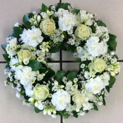 12inch Mixed Wreath - 12inch Mixed Wreath, colours of your choice.